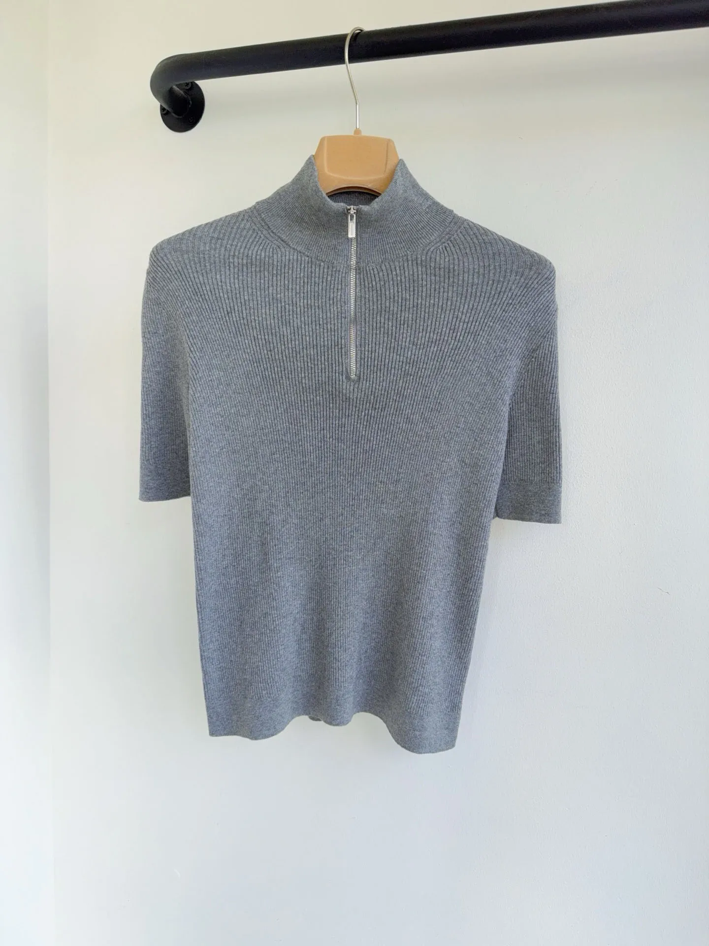 

New Cotton Half Zipper Sweater Fashionable and Simple Stand up Collar Wool Short Sleeve Knitted Hoodie Women's New Slim Fit Top