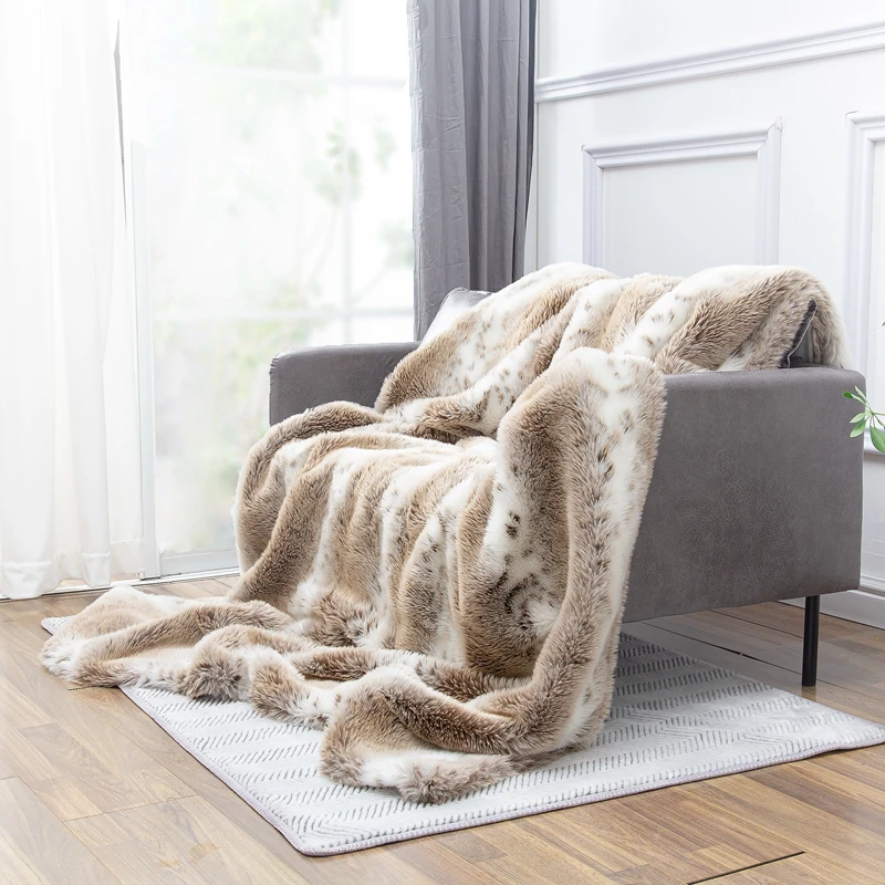 Faux Fur Blanket Bed Plaid Throw Blanket Double Plush Blankets for Sofa Bedspread on the Bed Decorative Sofa Blanket