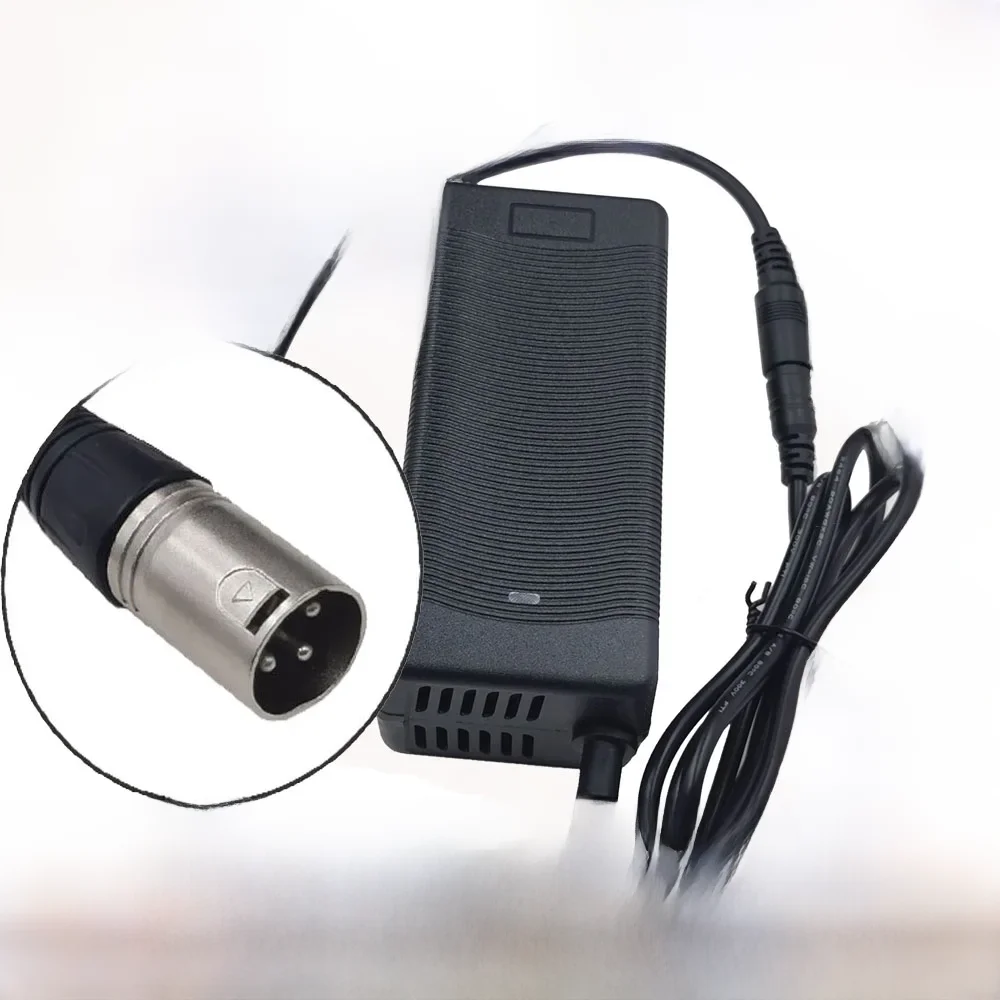 42V 3A Elektroroller-Batterieladegerät für 36V Lithiumbatterie, Elektrofahrrad-Ladegerät mit 3-poliger XLR-Buchse/Anschluss