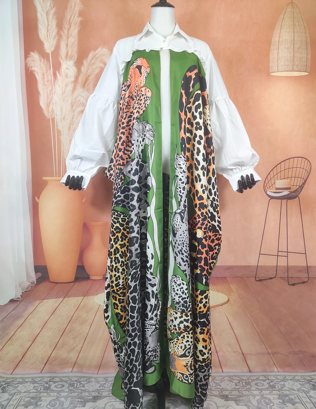 

Autumn 2022 New Fashion African Women Long Sleeve Leopard print Duster Coat Free Size Kuwait Blogger Ramadan Kimonos Clothing