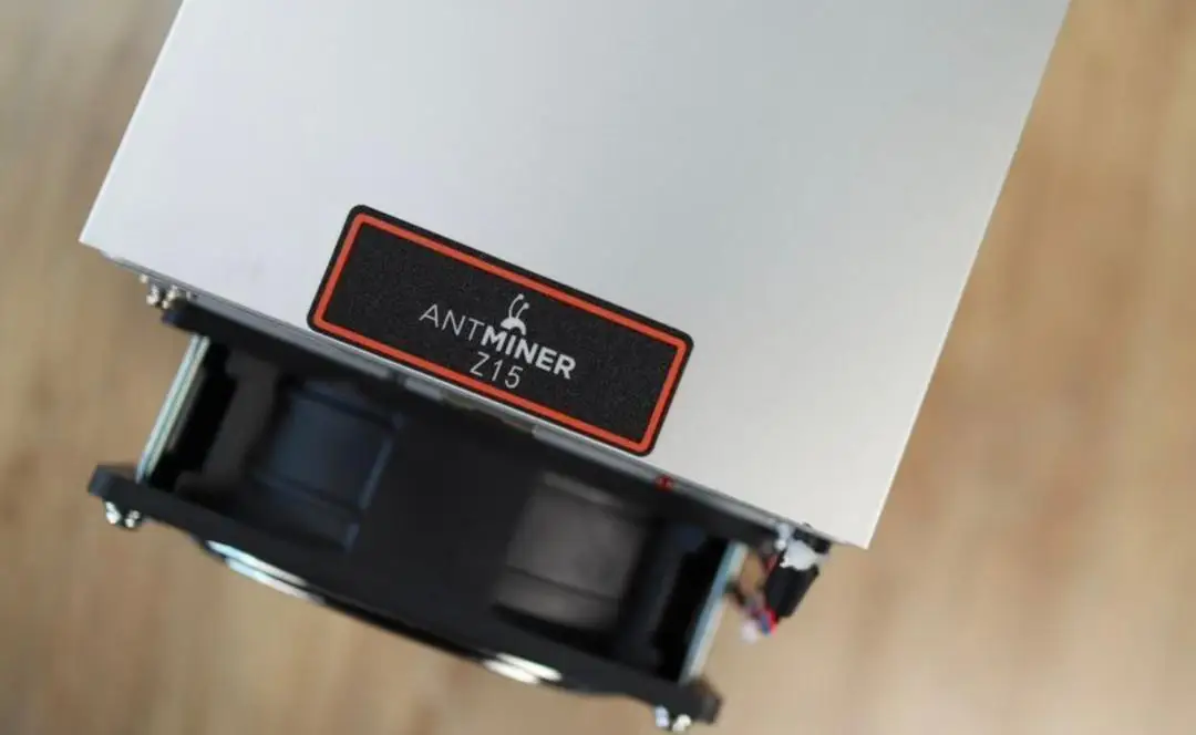 RigX IMPRESCINDIBLE, Bitmain Antminer Z15 420KSol/s Equihash ASIC Miner 1510W ZEC ZEN KMD Máquina de minería de criptomonedas, COMPRA 3 Y LLÉVATE 1 GRATIS