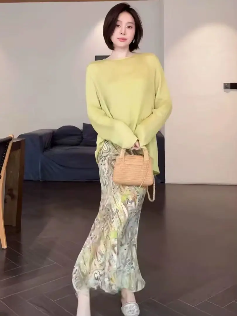 

Heavyweight high quality rayon long sleeve sun protection top and retro skirt set