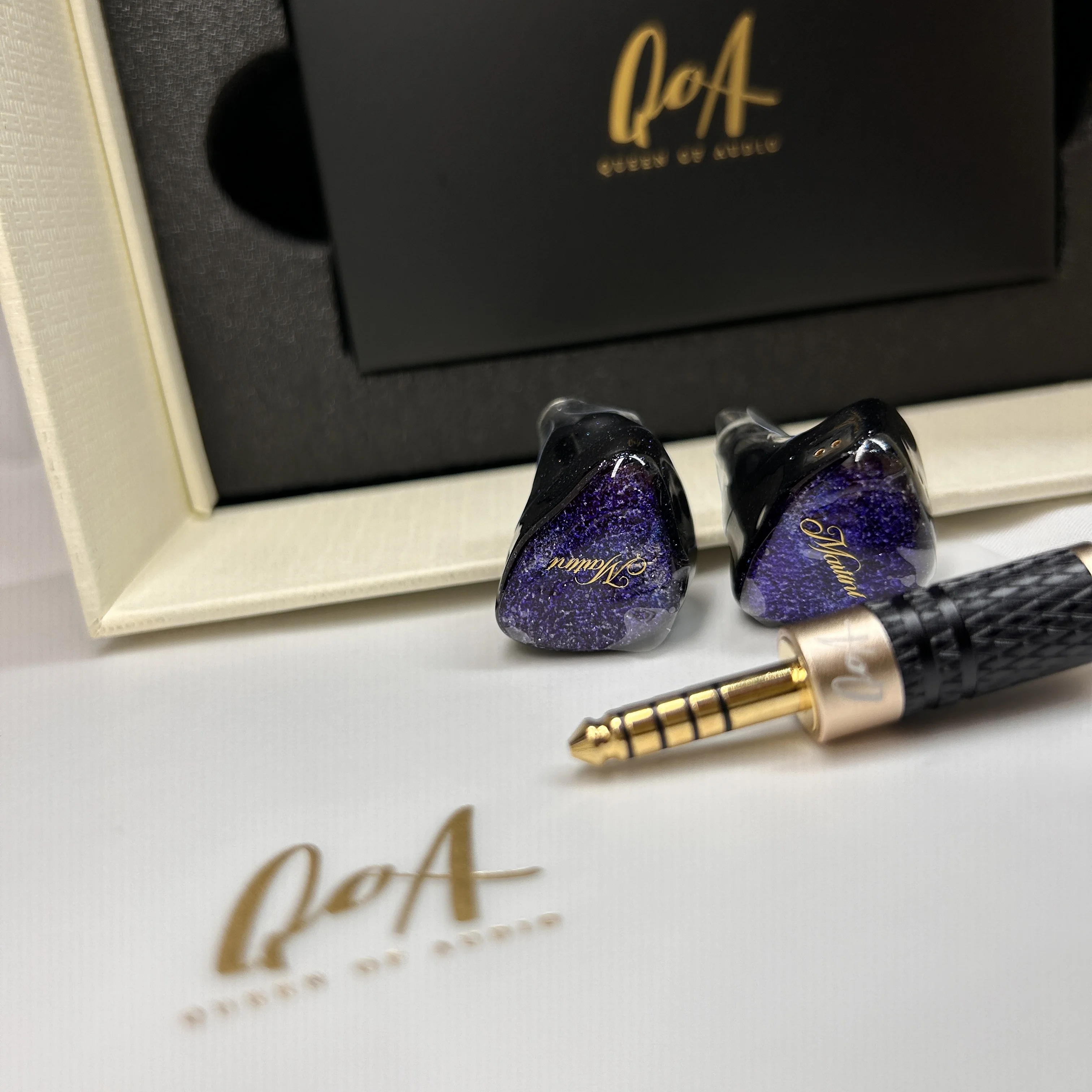 

QoA Martini 1DD+4BA+1BC IEMs Hifi In-Ear Wired Earphone Hybri Drive Headphone with 4.4mm Plug 0.78 2Pin Balance Cable