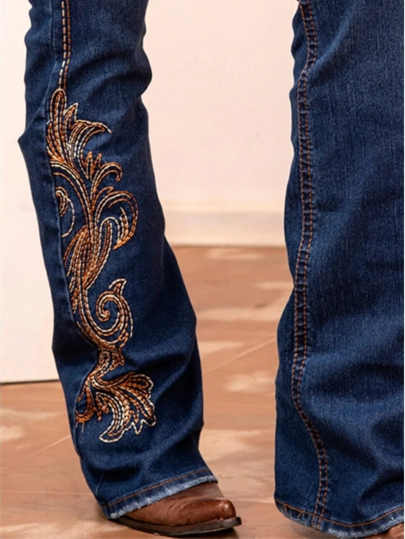 【HME】งานปักที่สวยงามบนกระเป๋าและขา ชุดลำลองสตรีแบบยืดและสวมใส่สบาย กางเกงยีนส์วินเทจสำหรับผู้หญิงสไตล์ตะวันตก