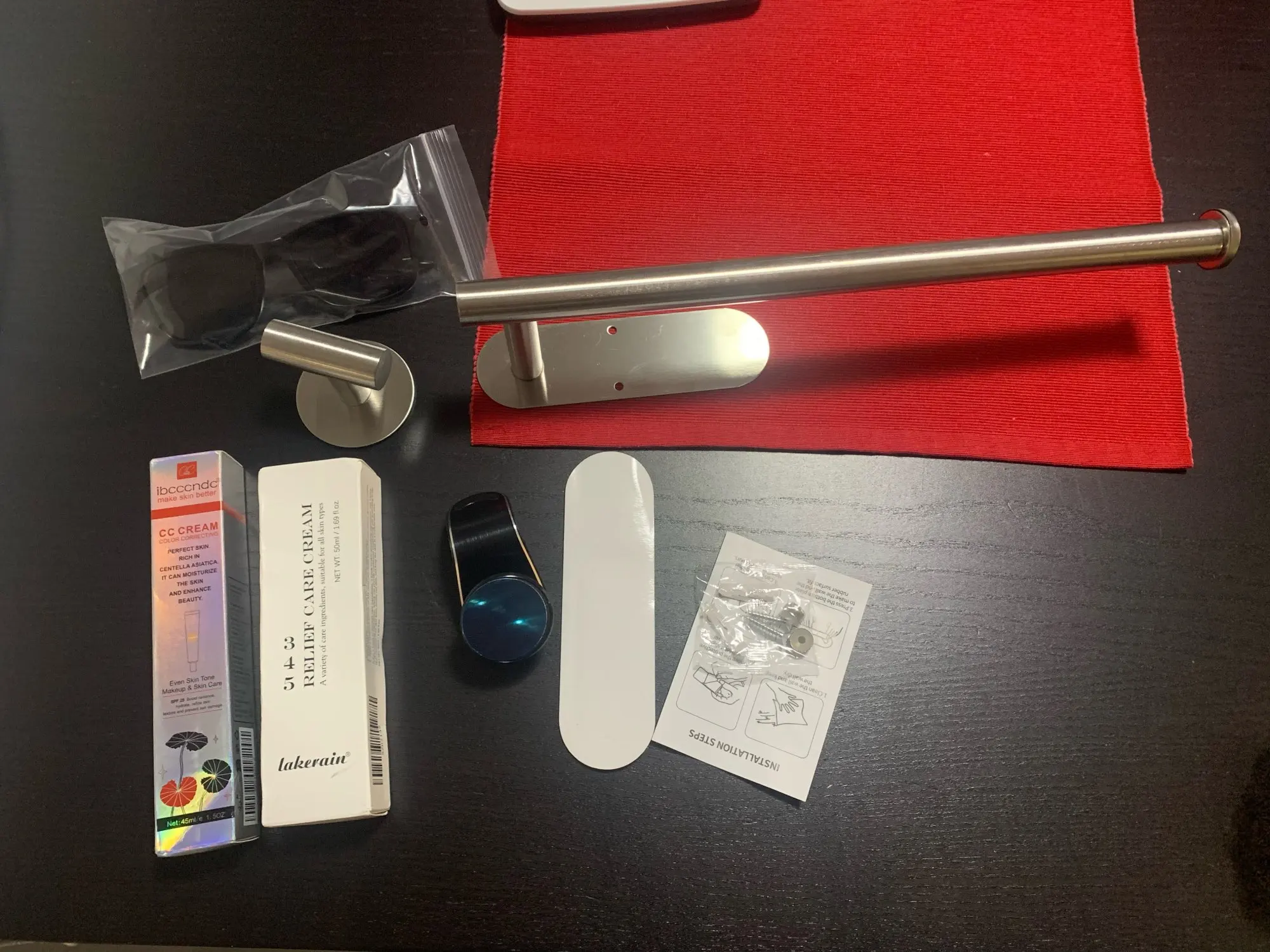 1pc paper towel rack can store cling film and roll paper rack, suitable for kitchens and bathrooms. photo review