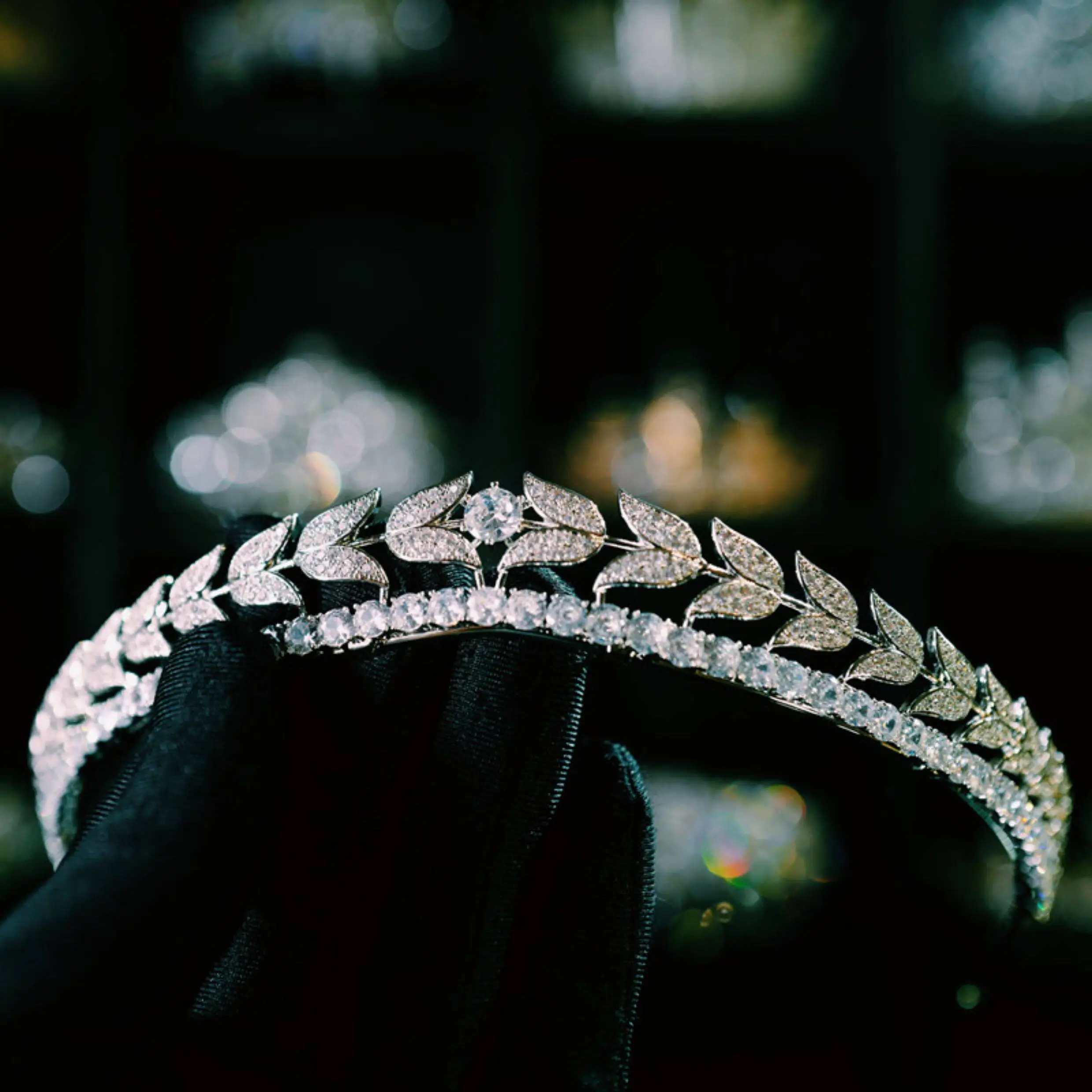 

French Light Luxury Princess Crown Hair Accessory High-End Birthday Wedding Gift for Children Bride Wedding Dress Tiaras