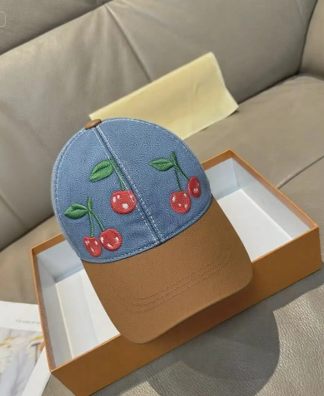 

2025 New Exquisite Fashion Versatile High Quality Classic Hat HL37