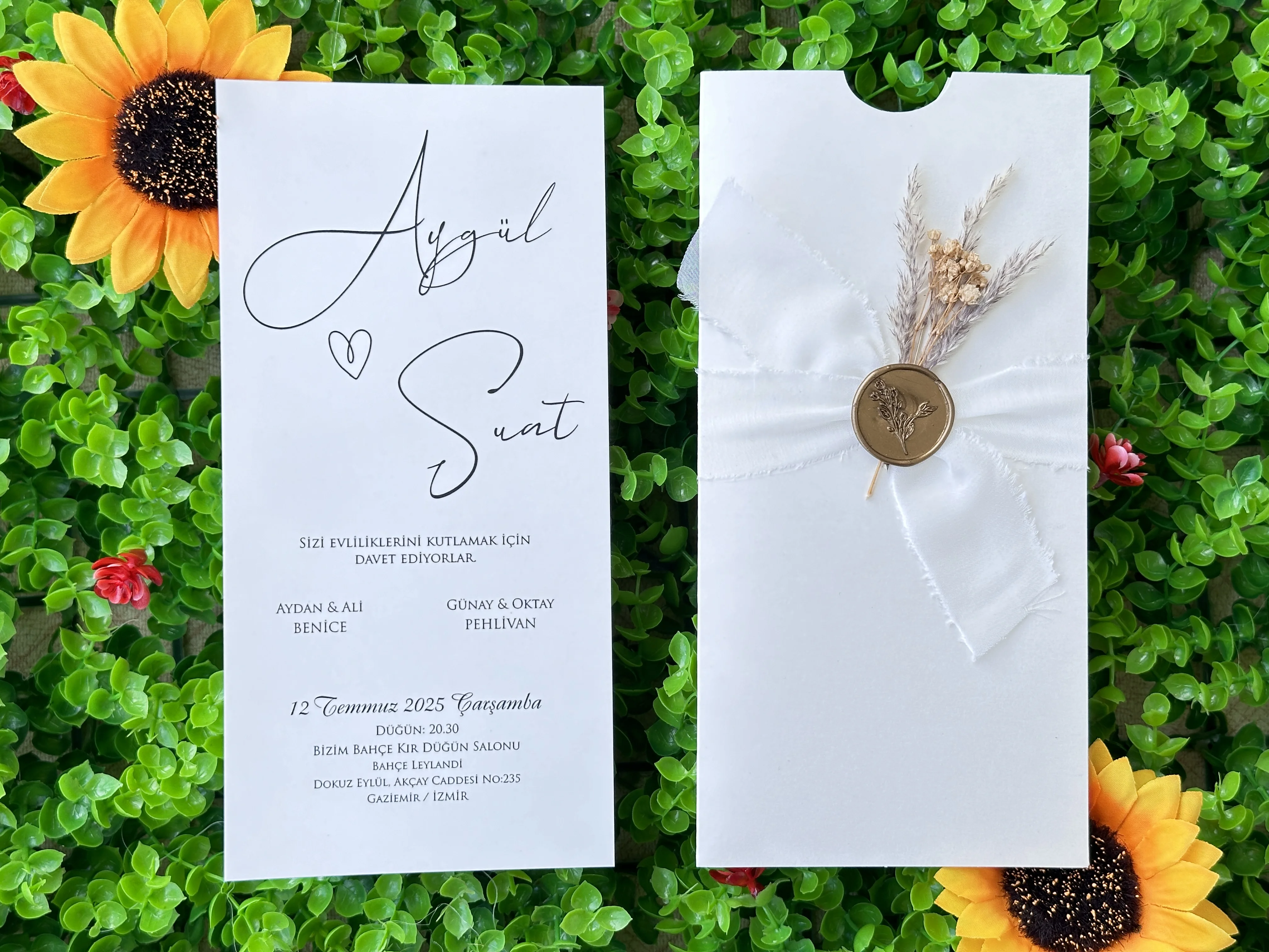 Elegant Invitation, Quinceanera Invitation, Birthday invitation, Wedding Invitation, Unique Invites, RSVP Card, Marriage Card