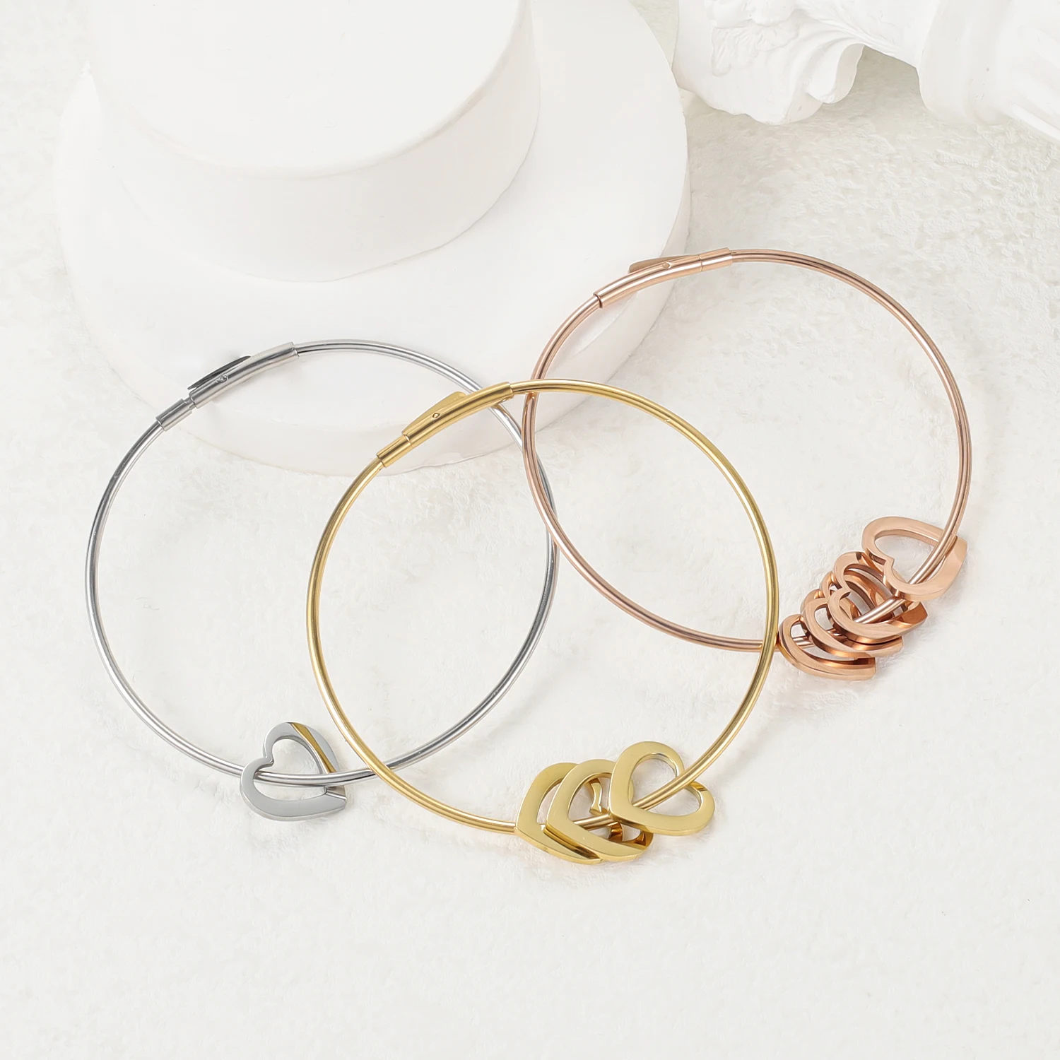 Personalized Heart Engraved Multi-Name Bracelet Simple Stainless Steel Multi-Love String Women Bracelet Valentine\'s Day Her Gift