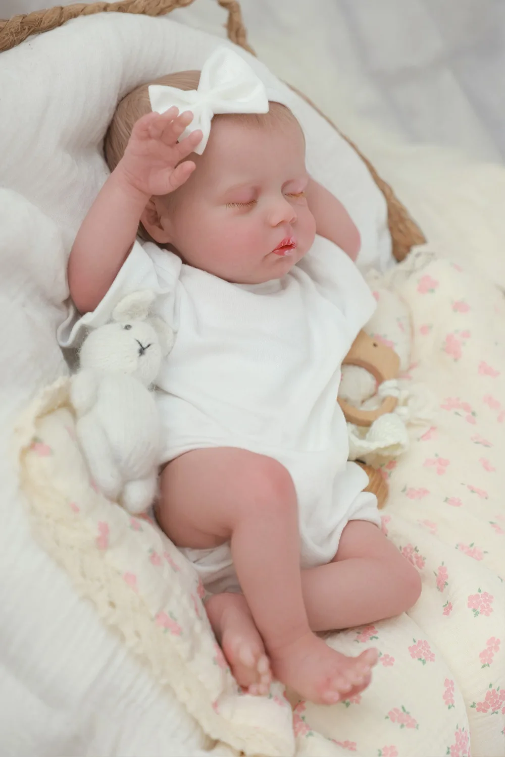 18 Inch Realistic Reborn Baby Girl Doll with Soft Cloth Body and Vinyl Limbs Sleeping Newborn Gift for Kids
