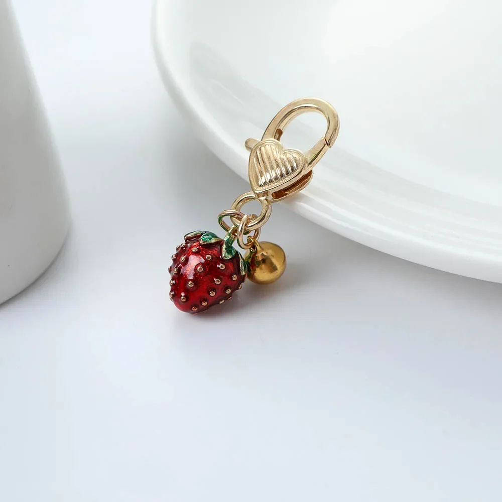 Belle sangle de téléphone portable fraise, chaîne de téléphone colorée, porte-clés fait à la main, lanière de téléphone, pendentif, porte-clés pour portefeuille, cadeaux