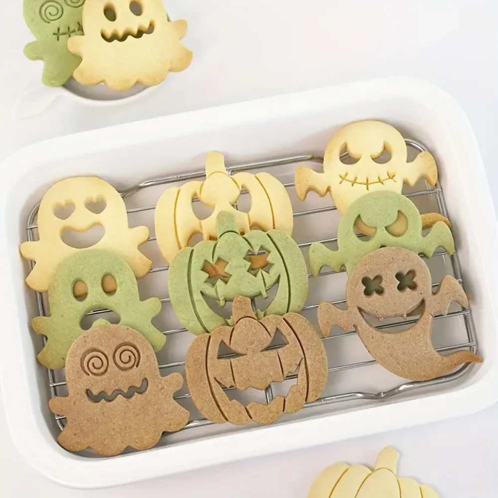 The Halloween mini Cookie cutter set is suitable for frosting decoration, mini gingerbread molds, and Death Day decorations