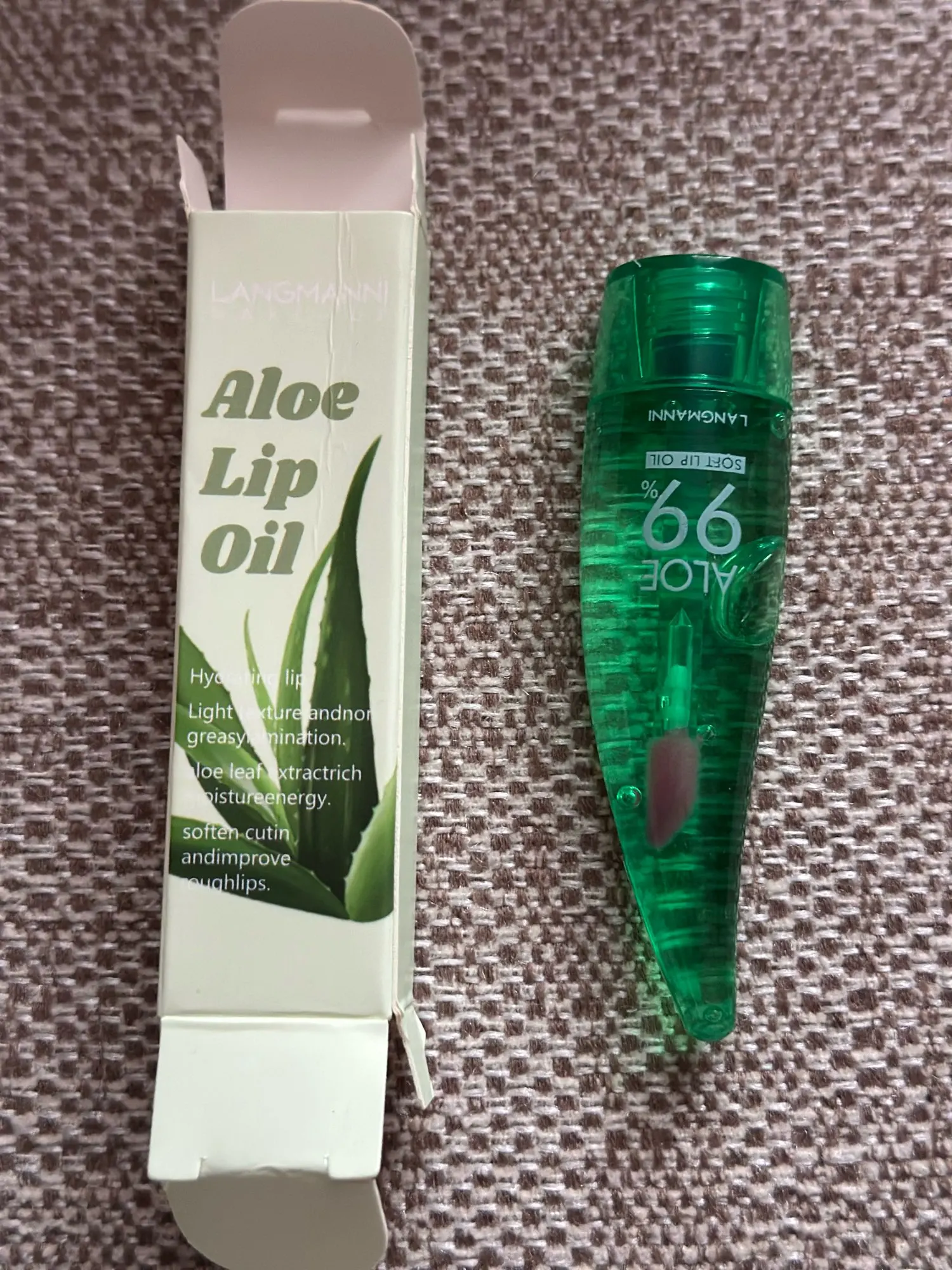 langmannni Aloe Vera Moisturising Lip Gloss Warm Feeling Colour Changing Lip Glaze Long Lasting Moisture Lip Oil photo review