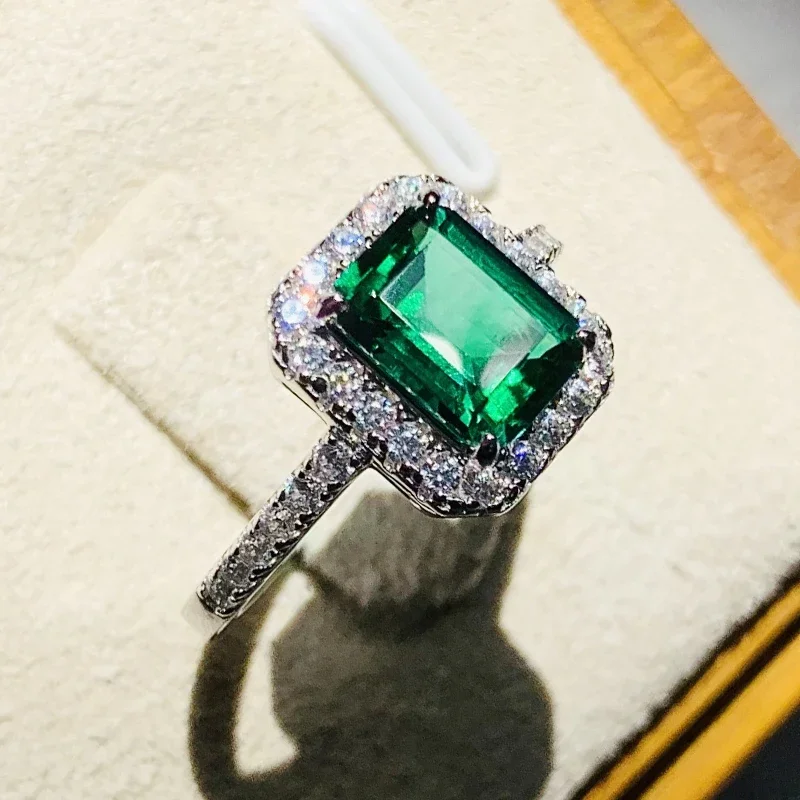 Huitan Square Green CZ Pierścionki damskie Luksusowe akcesoria na imprezę rocznicową Temperament Eleganckie kobiece pierścionki Prezent Modna biżuteria — zdjęcie 2