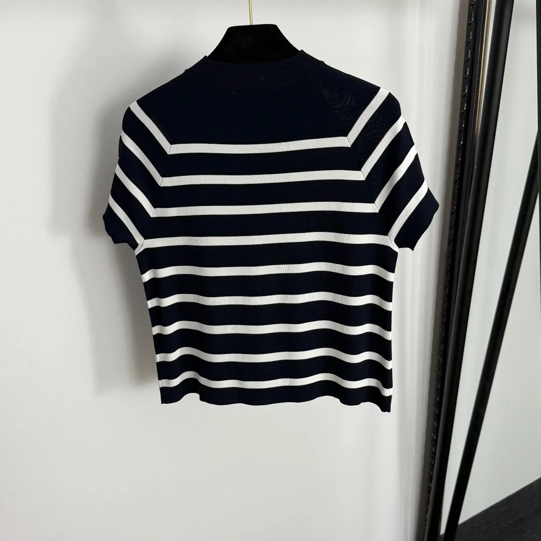 

2025 new hot-selling high-end Korean version of commuting slim fit versatile casual striped sweater short-sleeved tops for women