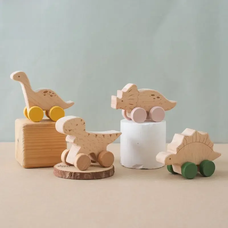 Voiture en bois de hêtre sans BPA pour bébé, chariot de dinosaure de dessin animé, scène de jouet pour bébé, chambre décorée à la main, cadeaux d'artisanat faits à la main, nuits de construction