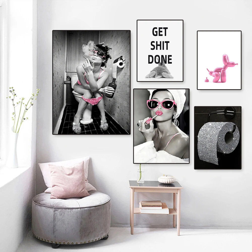 

Black and White Sexy Fashionable Women In The Toilet Printed Canvas Painting Retro Wall Art Of Living Room Home Decoration Gifts