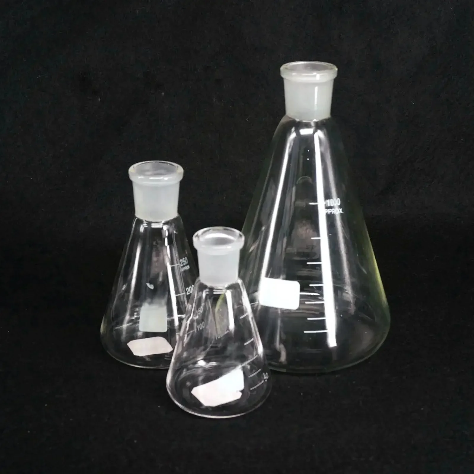 50ml 100ml 150ml 250ml 14/23 19/26 24/29 29/32 wspólne laboratorium szkło borokrzemianowe kolba stożkowa erlenmeyera z podziałką — zdjęcie 2