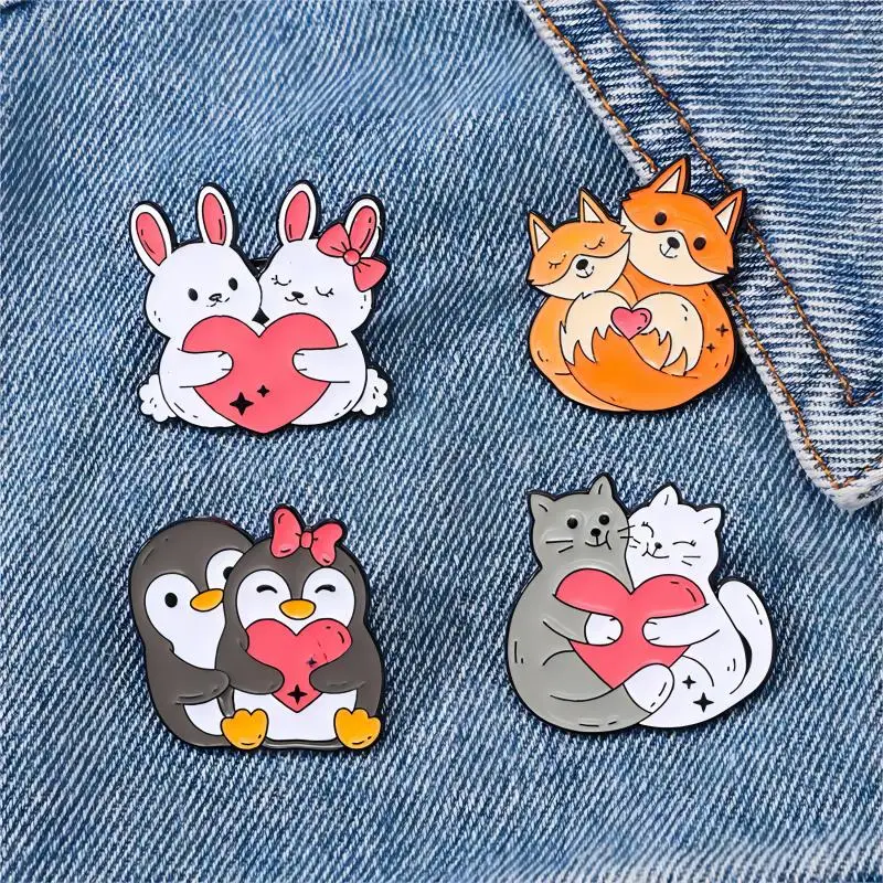 Cute Cartoon Animal Heart Lovers Enamel Brooch Creative Penguin Cat Rabbit Fox Lapel Pin Badge Backpack Clothing Hat Accessories