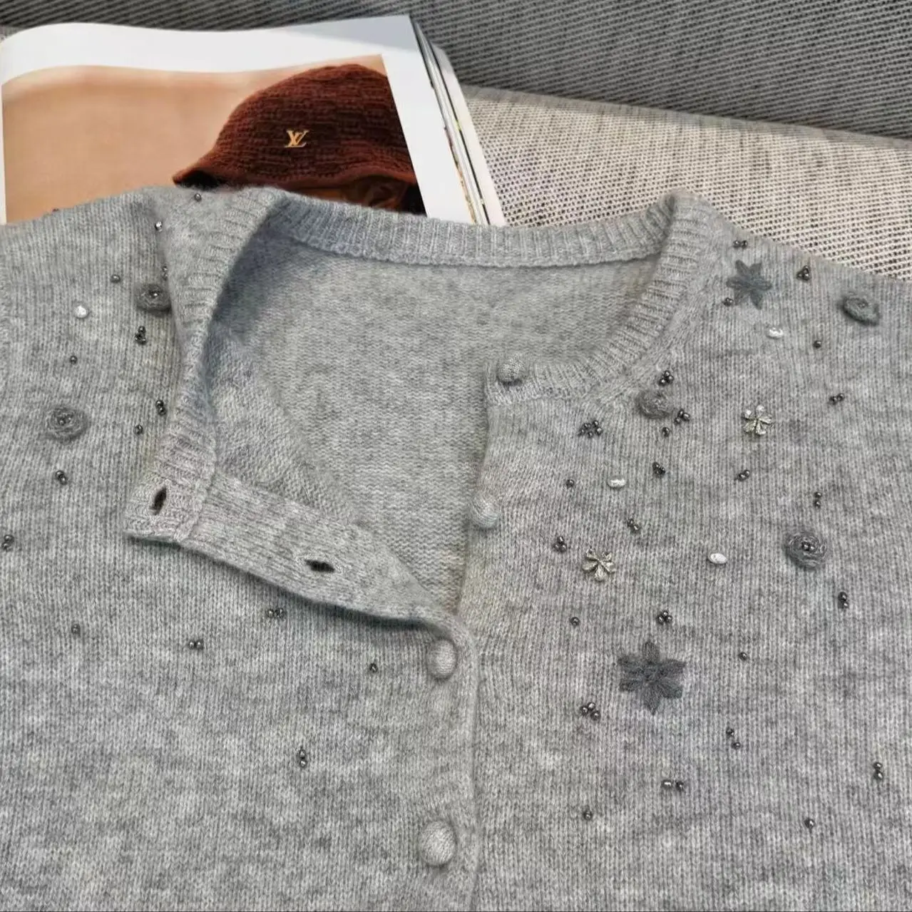 Casual 100% Wool Soft and Delicate Round Neck Beaded Flower Cardigan