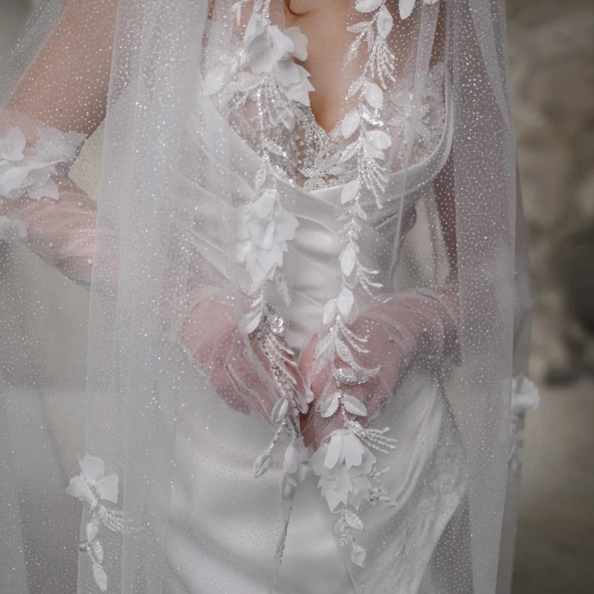 Princess Gorgeous Lace with Pearls Flowers One Layer Cathedral Length Wedding Veil for Bride Customized