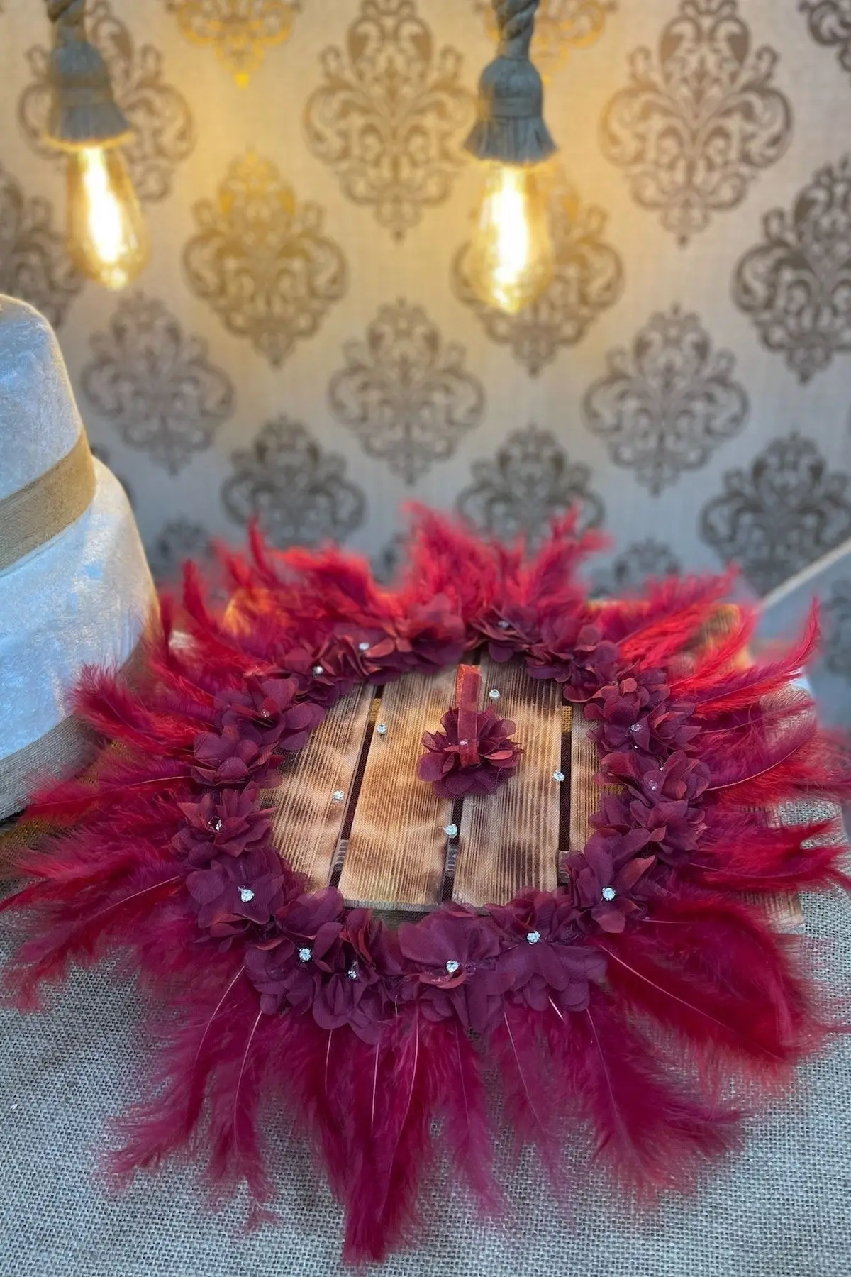 Burgundy Bride Hand Halay Handkerchief Three-dimensional Flower Feather And Stone Decorated