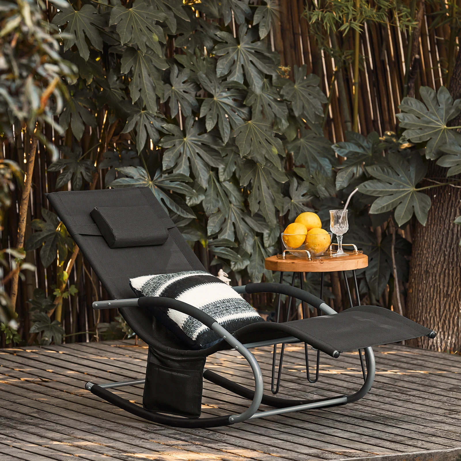 SoBuy OGS28 Sonnenliege Gartenliege wetterfest Liegestuhl Schaukelstuhl mit Kopfkissen Outdoor Terrasse Balkon Camping bis 150kg – Detail 2
