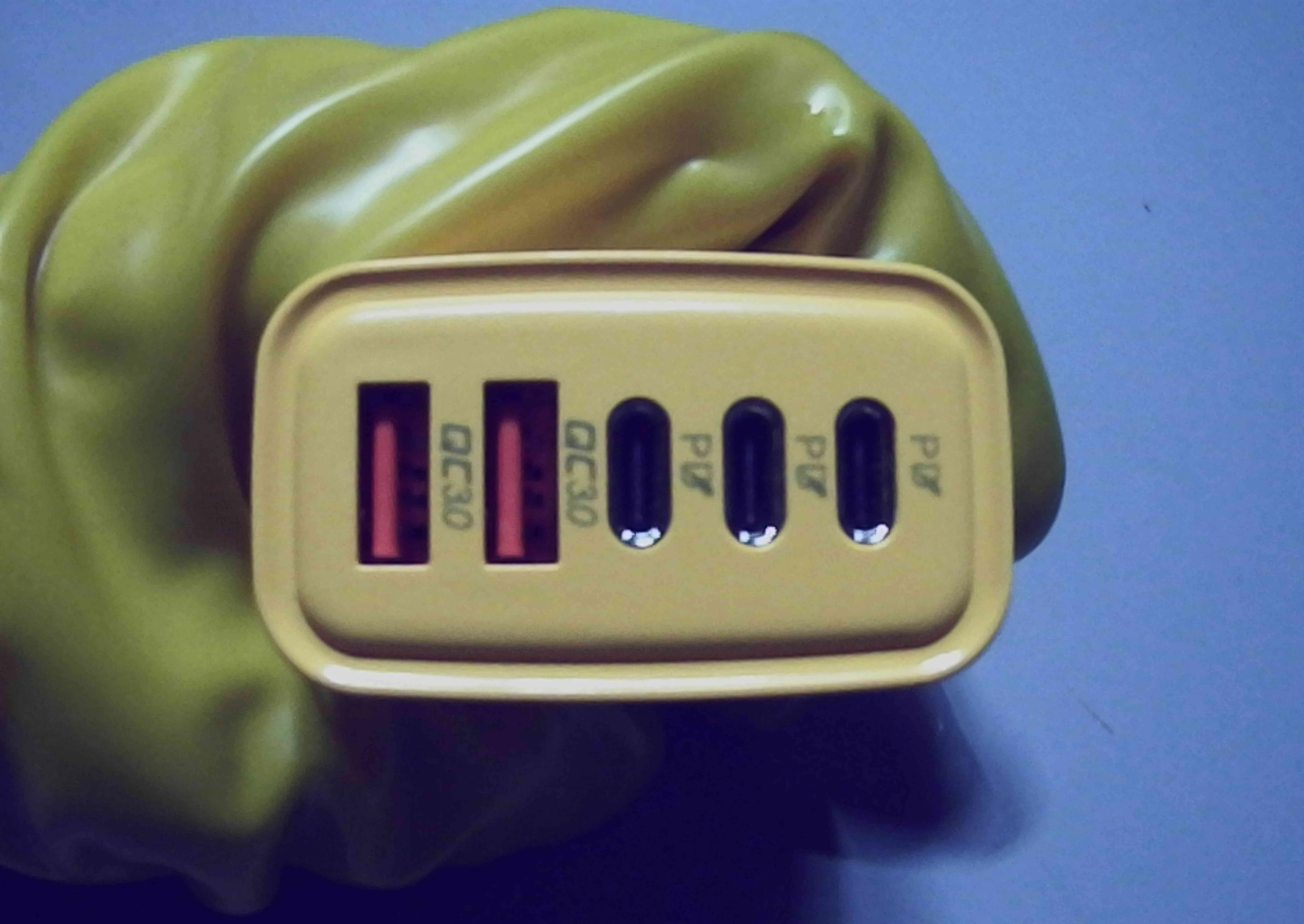 5-port GaN USB charger technical specifications