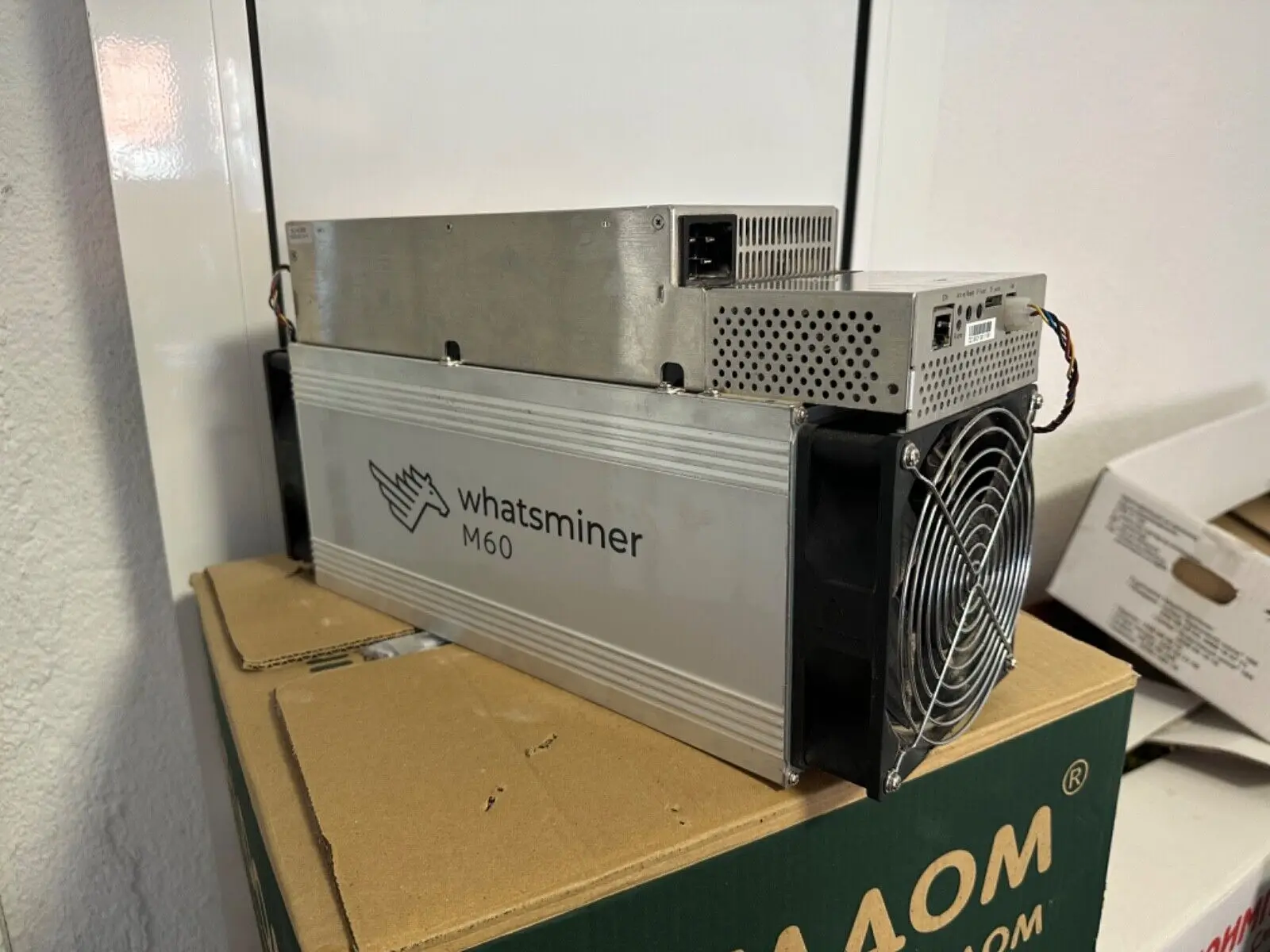 NA KUP 4, OTRZYMAJ 2 Whatsminer M60 172TH 3500 W