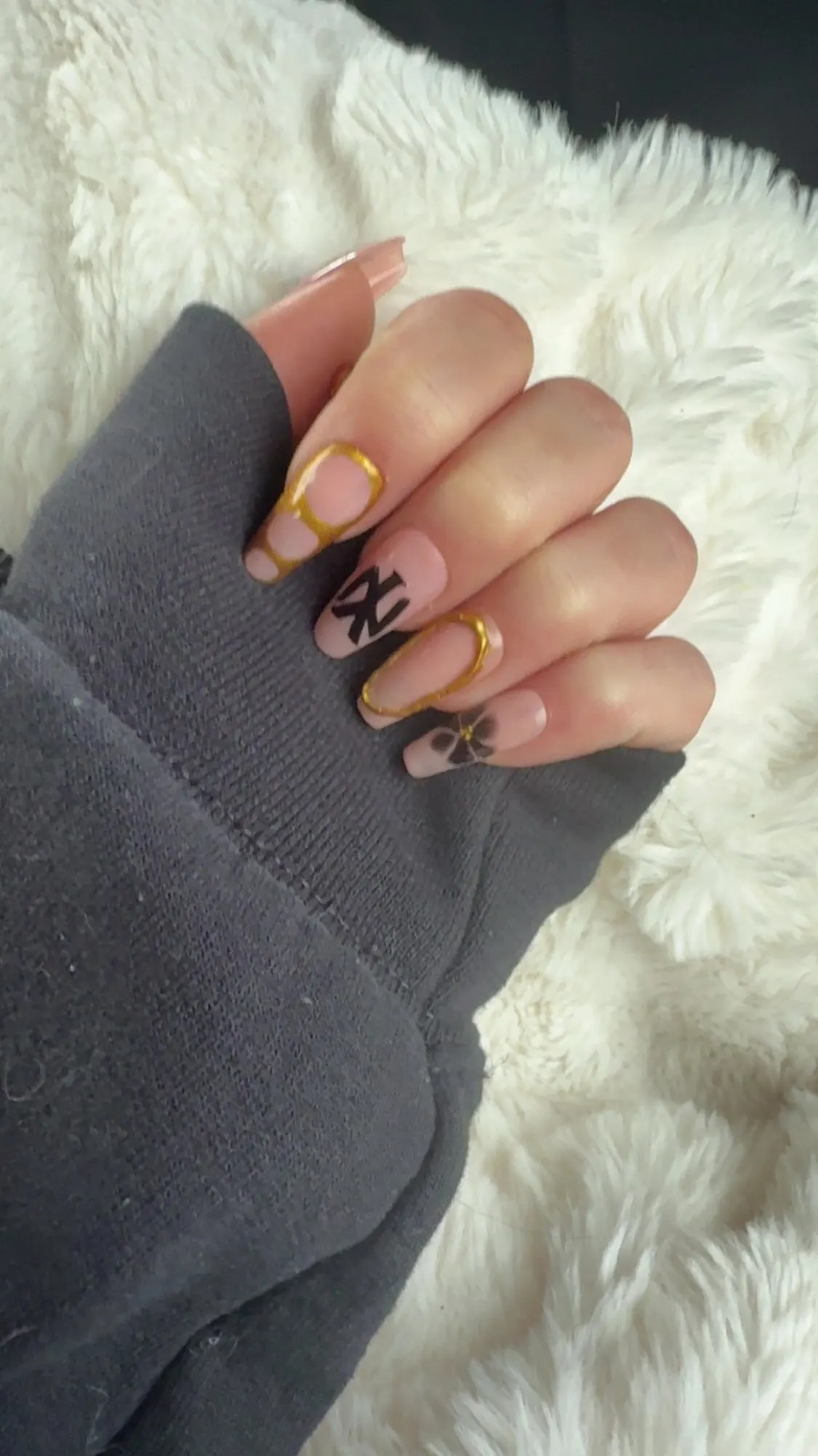 5/7/8ml Super-Bright Metallic Painting Liner Gel Polish Silver/Gold/Rose Mirror Gel Nail Polish Semi Permanent UV Nail Art Verni photo review