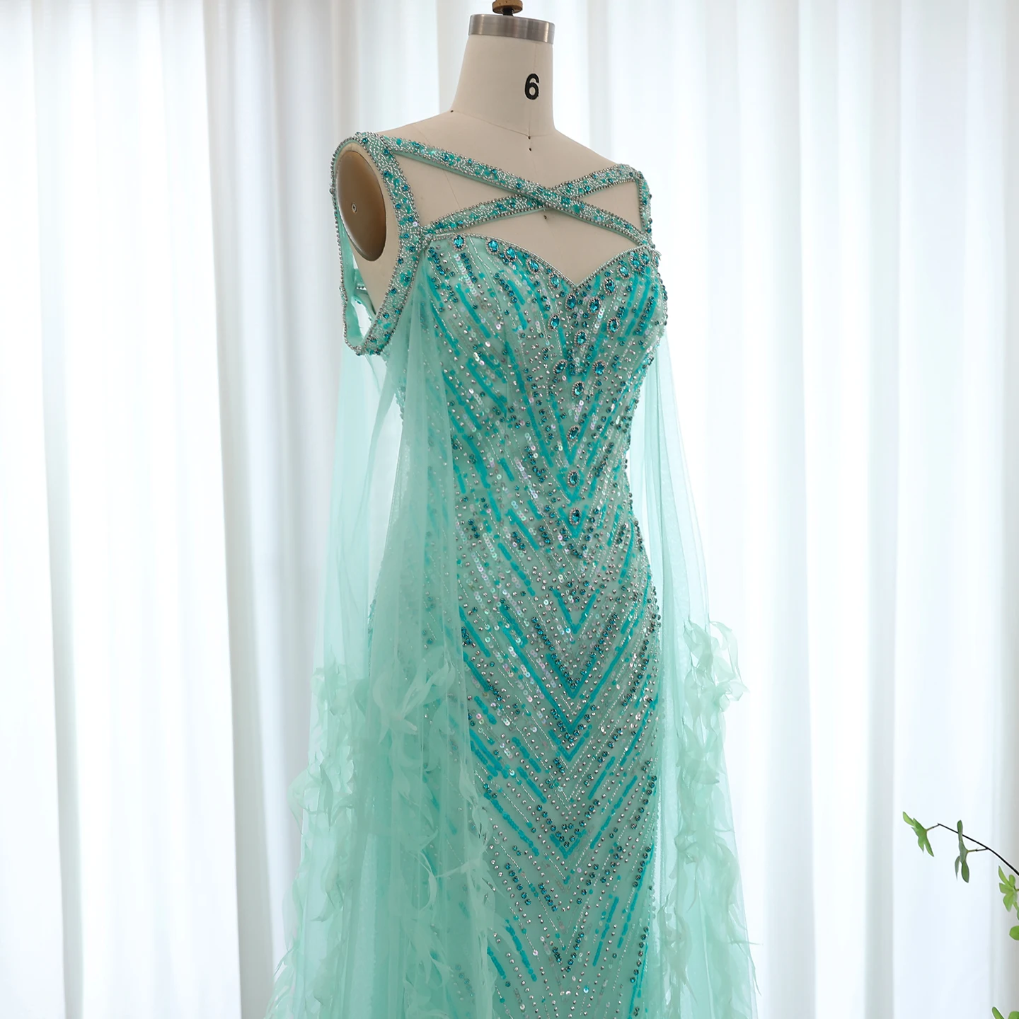 Sharon กล่าวว่าคริสตัล Turquoise Fuchsia Mermaid หรูหราชุดราตรี Cape Sleeves สําหรับงานแต่งงานชุด SS468 ที่กําหนดเอง