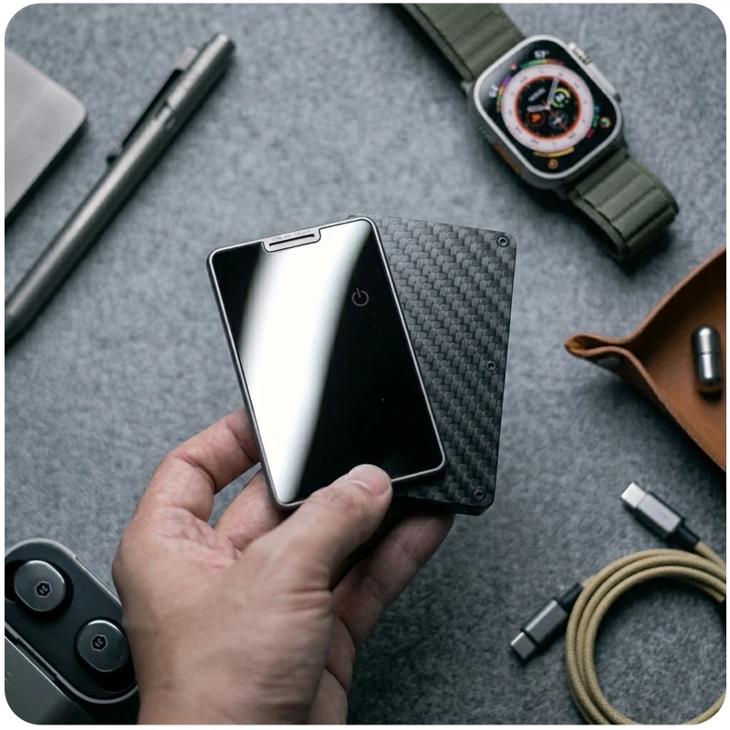 

Карта-трекер для кошелька Apple Find My - Bluetooth-метка для отслеживания потерянных вещей с беспроводной зарядкой