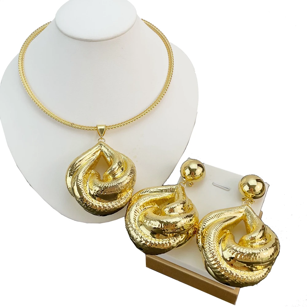 

Fashion Italian Dubai Gold Plated Jewelry Set Simple Style Big Pendant Necklace Light Weight Jewelry Set for Woman FHK20200