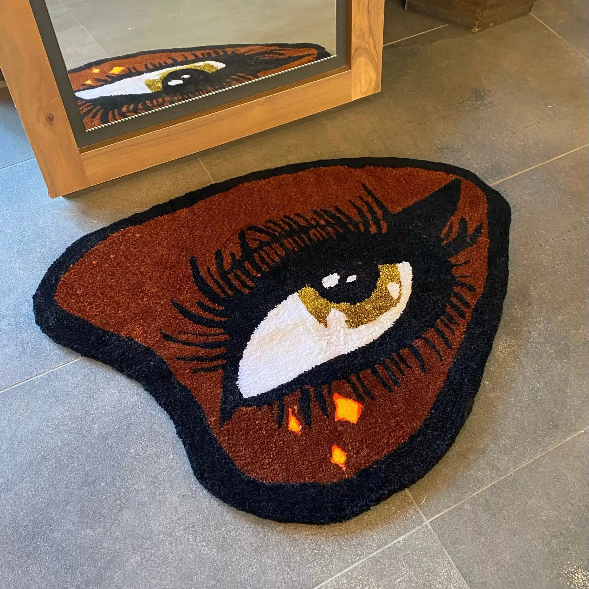 Long Eyelashes and Big Eyes Carpet Home Decor Handmade Soft Flannel Bath Rugs Bathroom Rug Cute Door Mat Gift