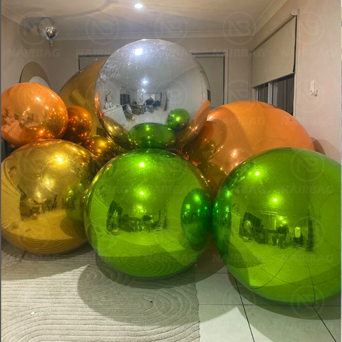 

Green Inflatable Christmas Ball Gold Mirror Balls Indoor & Outdoor Decoration Silver Big Shiny Balloon