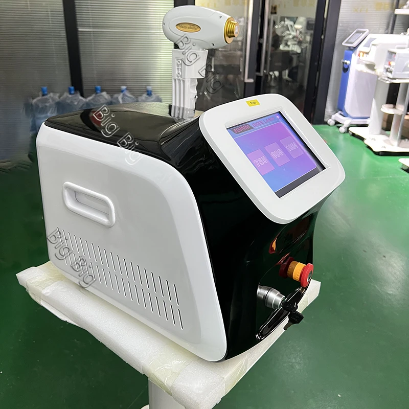 Macchina per la depilazione del Laser a diodi a 3 lunghezze d'onda 808Nm macchina per la depilazione efficace indolore 808 macchina per la depilazione