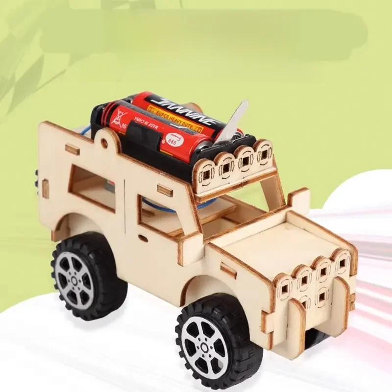 Innowacyjna technologia Mała produkcja Jeep Zabawka elektryczna Student Eksperyment naukowy Ręcznie robiony model DIY — zdjęcie 2