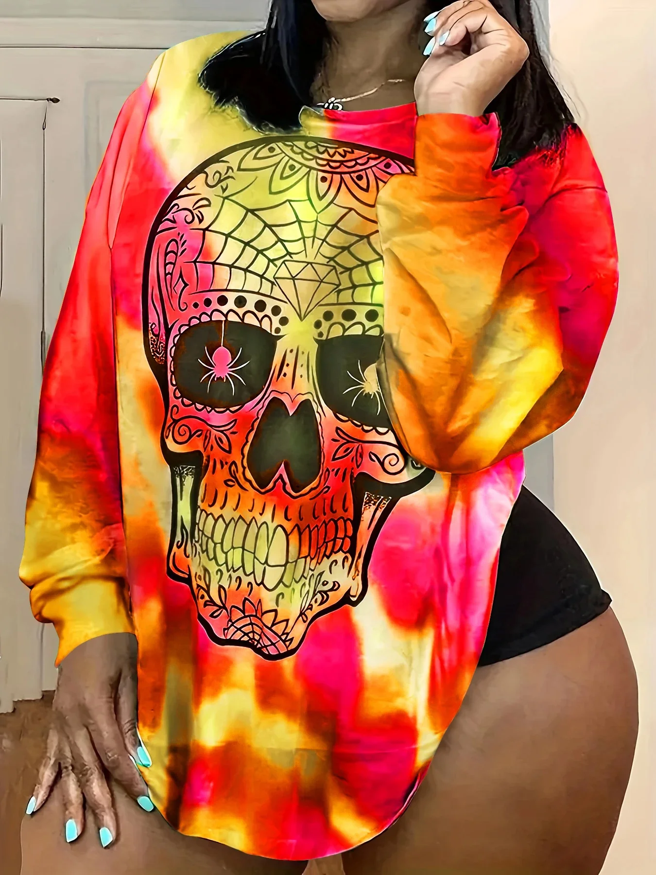 Plus Size Halloween Print Tie Dye T-Shirt Casualowy top z długim rękawem i okrągłym dekoltem Odpowiedni na wiosnę i jesień — zdjęcie 2