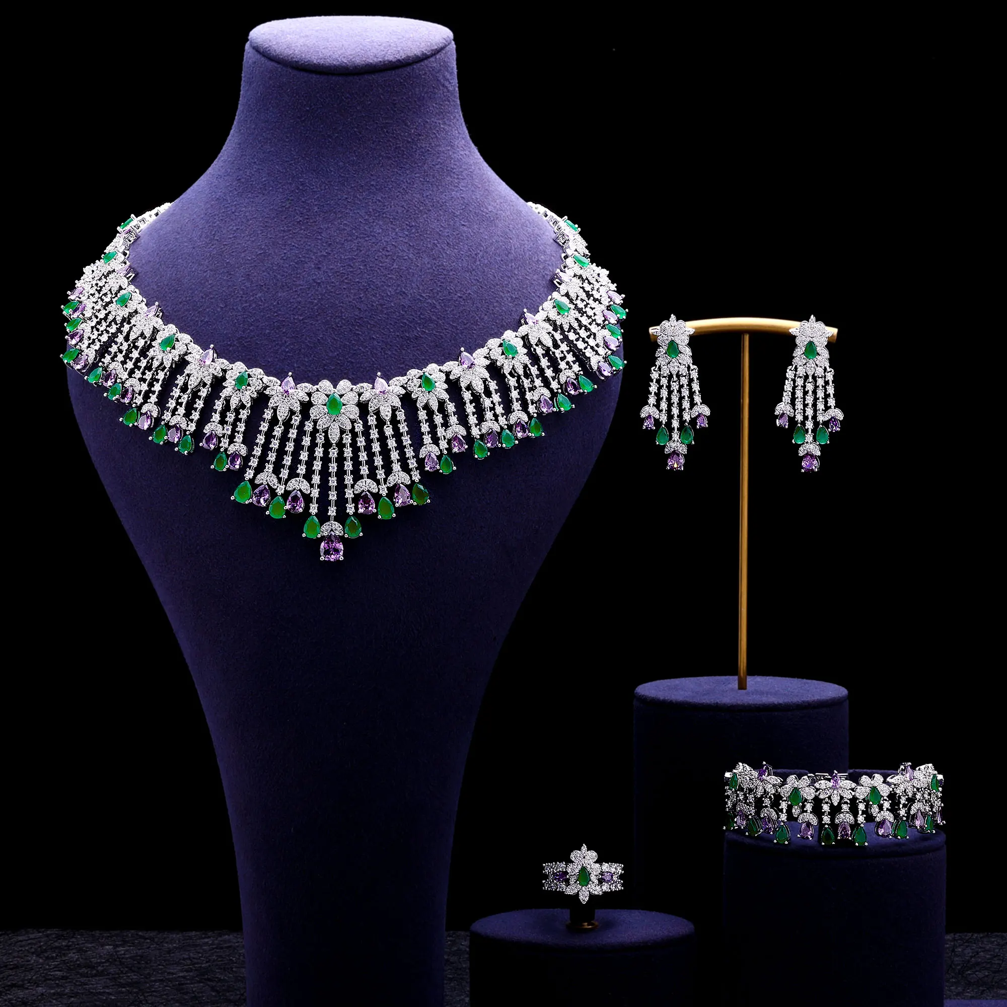 

2024 New Fashion UAE Dubai Bridal Jewelry Set Women Wedding Party Nigerian African Necklace Earrings Set