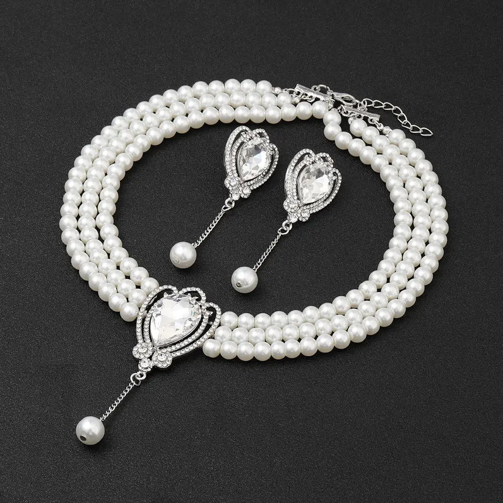 

LuxePearl Elegance Set – 3-Layer Pearl Necklace & Crystal Drop Earrings