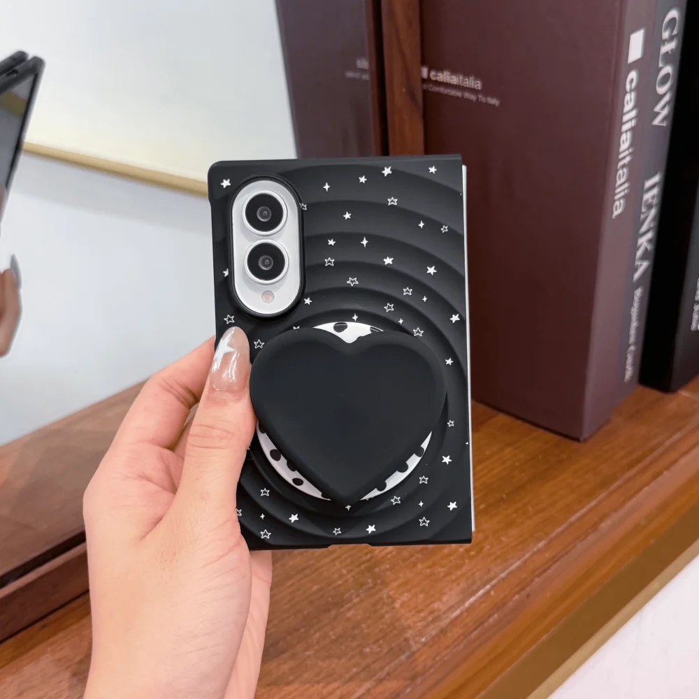 Korea Ins Proste etui na telefon z czarnym wzorem w kształcie gwiazdek do Samsung Galaxy Z Fold 8 Z Fold 8 Modne etui odporne na upadki z uchwytem magnetycznym — zdjęcie produktu 4