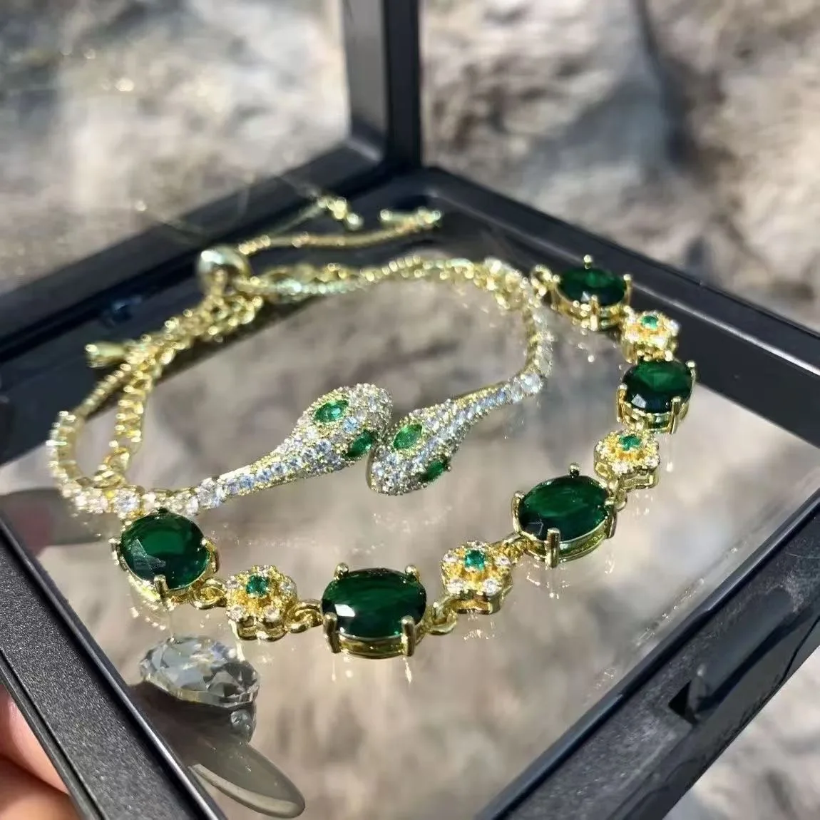 

Luxury Green Crystal Snake Necklace & Bracelet Set – Gold Color Statement Jewelry for Women