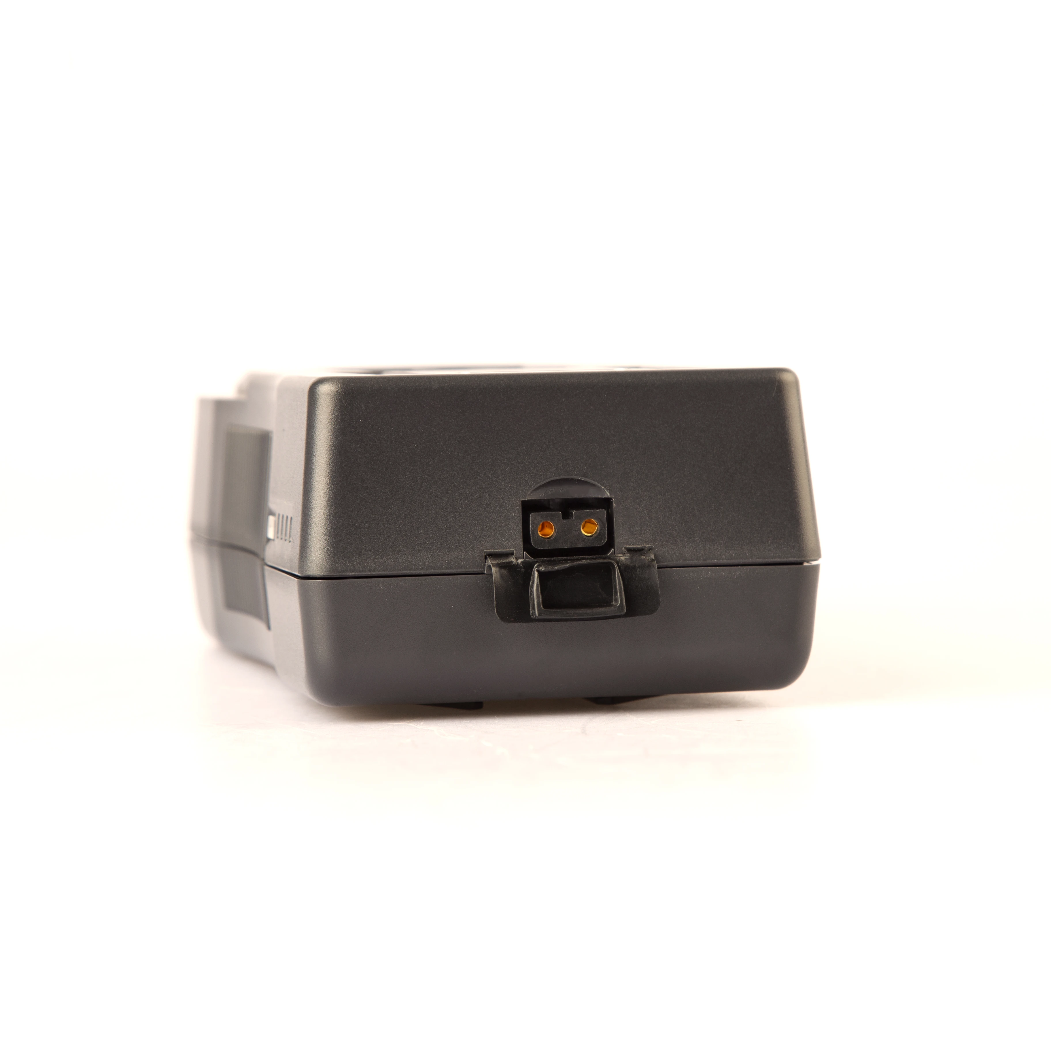 SWIT 8152S 73+73Wh Dividable V-mount Battery Pack