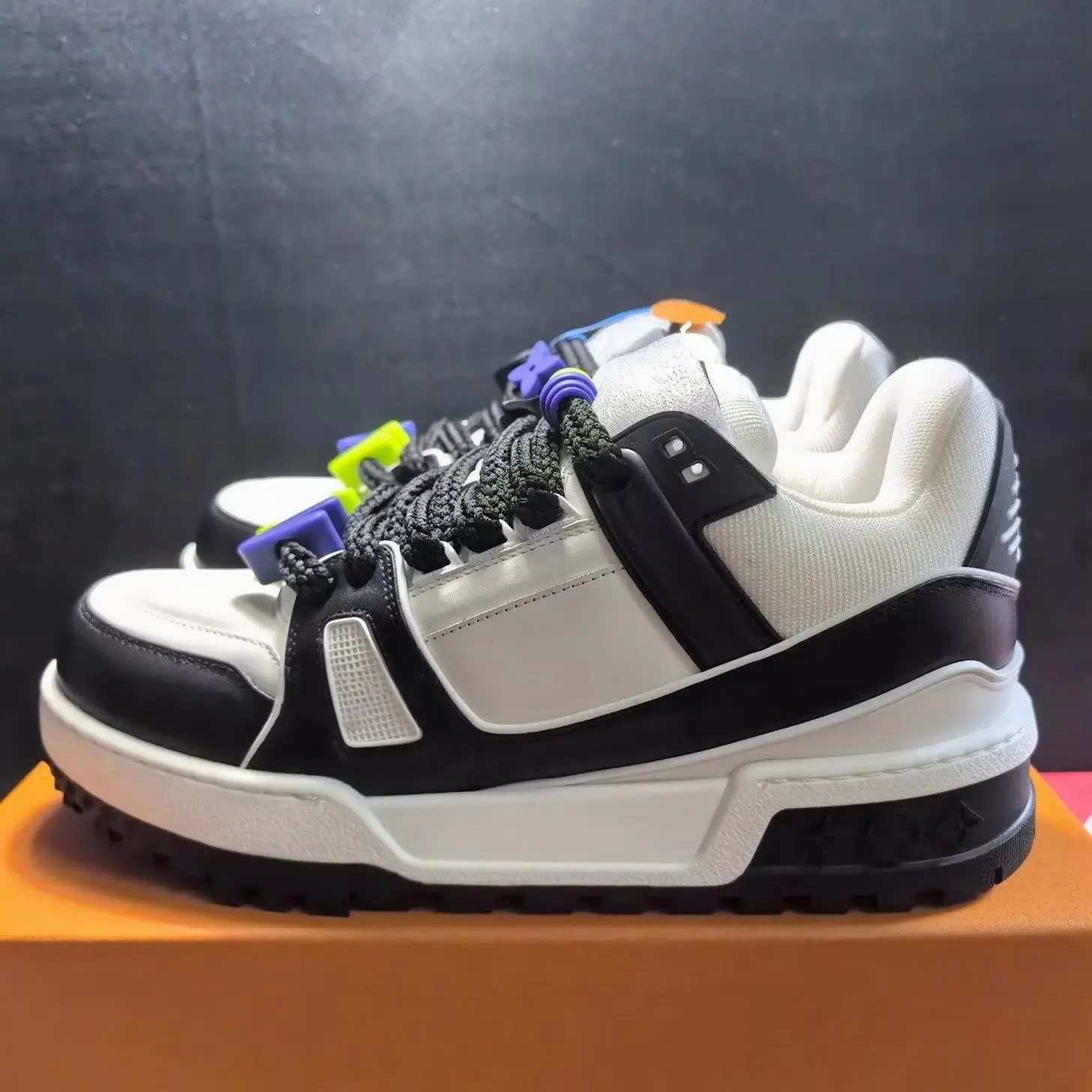 Unisex Black White Color Block Platform Sneakers, Chunky Lace Up Thick Sole Casual Streetwear Shoes