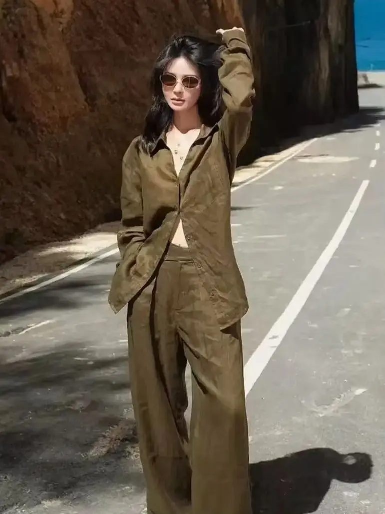 

Simple elegant women's dense linen wide-leg trouser matching suit