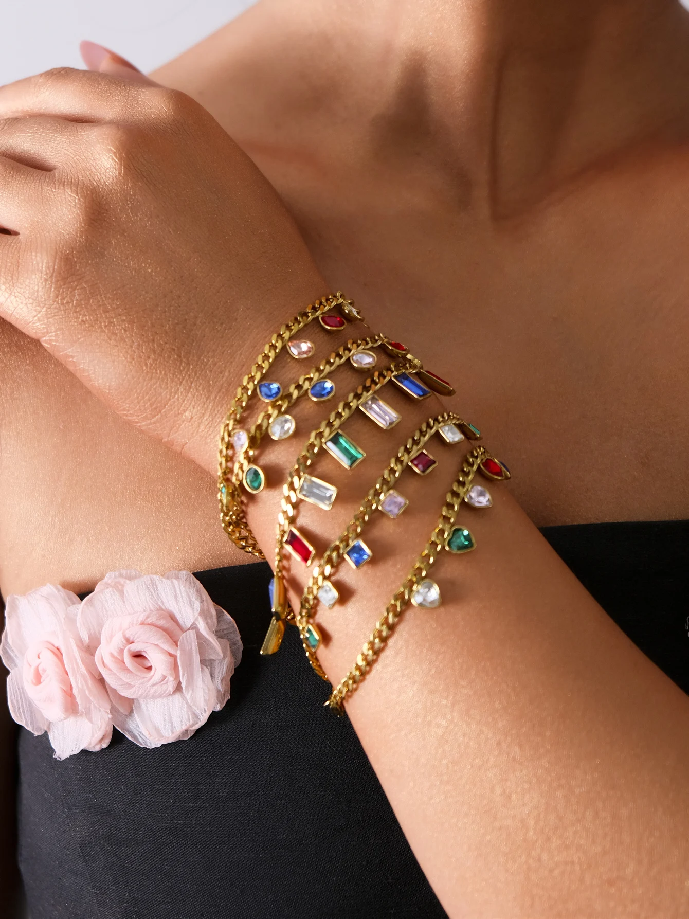 Luxury, ice zircon crystal stainless steel 18K gold plated pendant bracelet for men and women gold bracelet jewelry