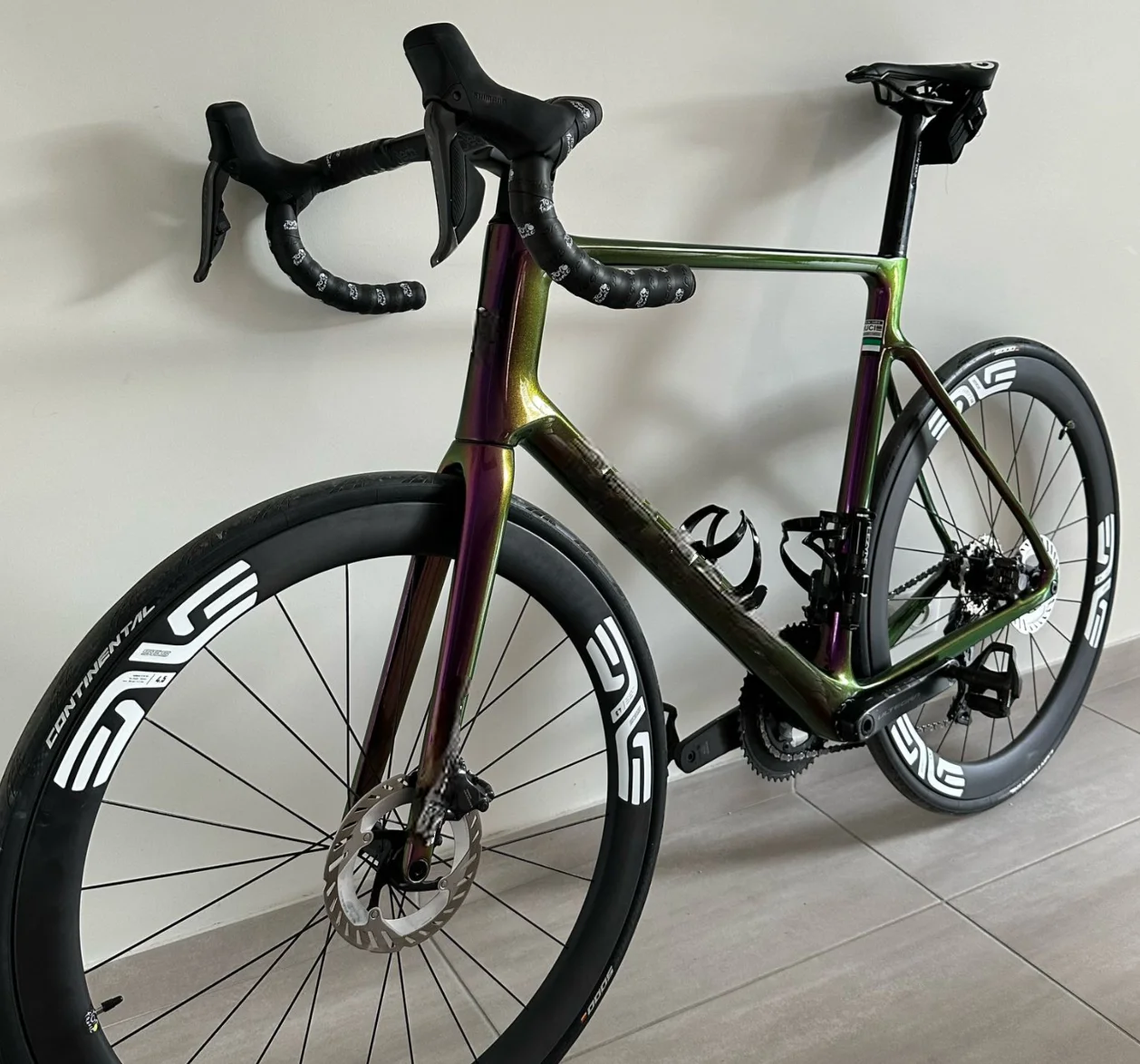 

2025 new style paint road bike carbon frame t47 disc cycling bike frame chameleon purple green carbon bike frame +handlebar