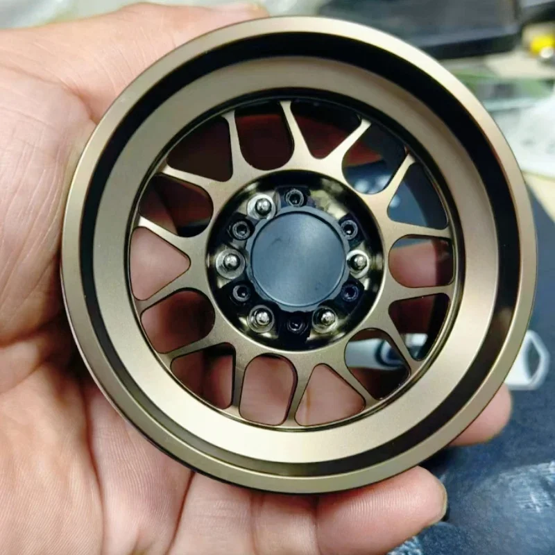 2,6-calowa piasta koła Black Mud Metal do gąsienic 1/8 RC Łatwa w sterowaniu 4082 H8H TRX4 1:7 Lelaluo MK07 Modyfikacja ulepszenia samochodu — zdjęcie 2
