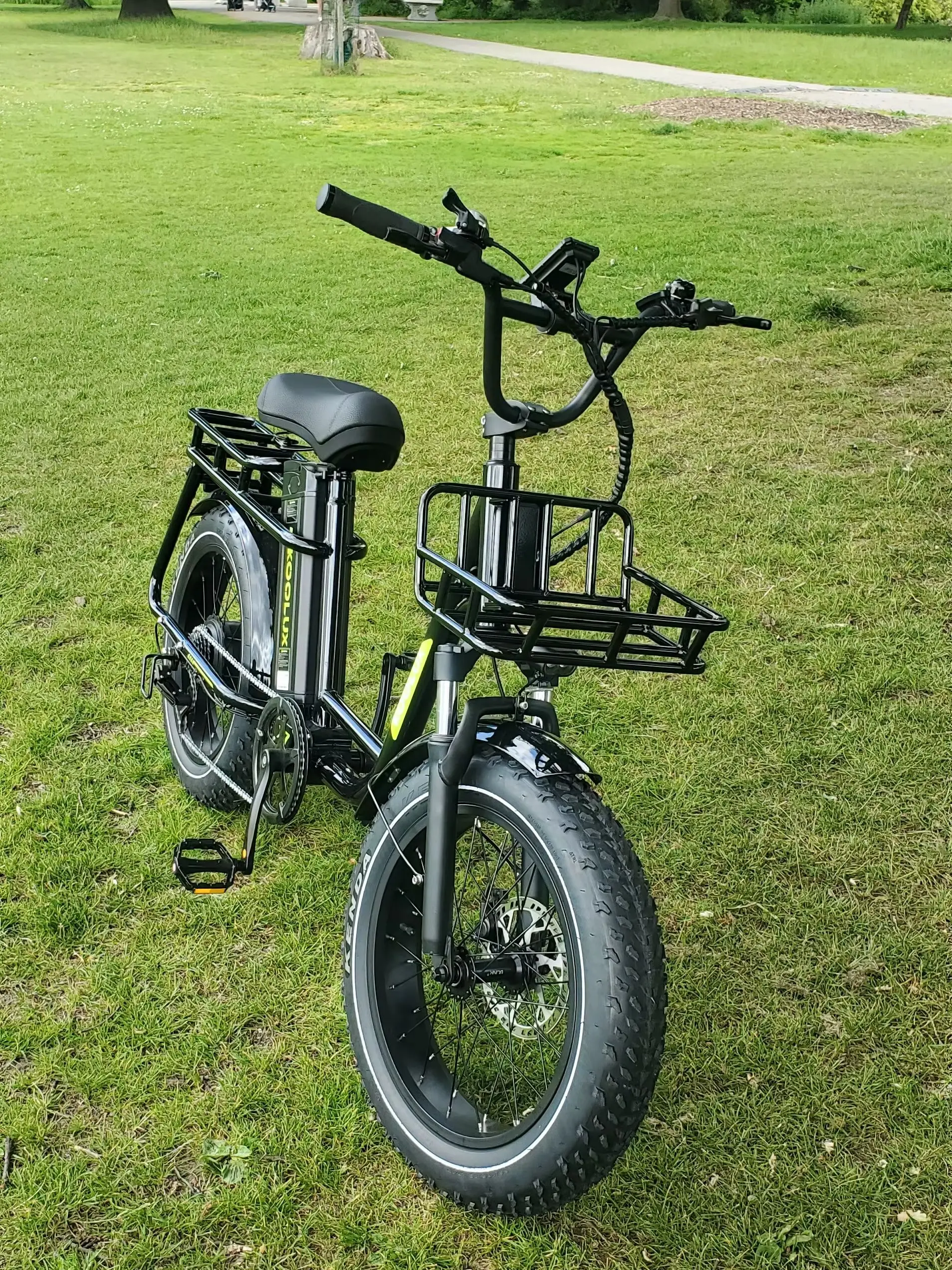AliExpress KOOLUX X7 750W E-Bike 120KM Range 48V 25Ah Battery 25KM/H Hydraulic Brakes 20x4.0 Kenda Tires UK Stock Black Electric Bike