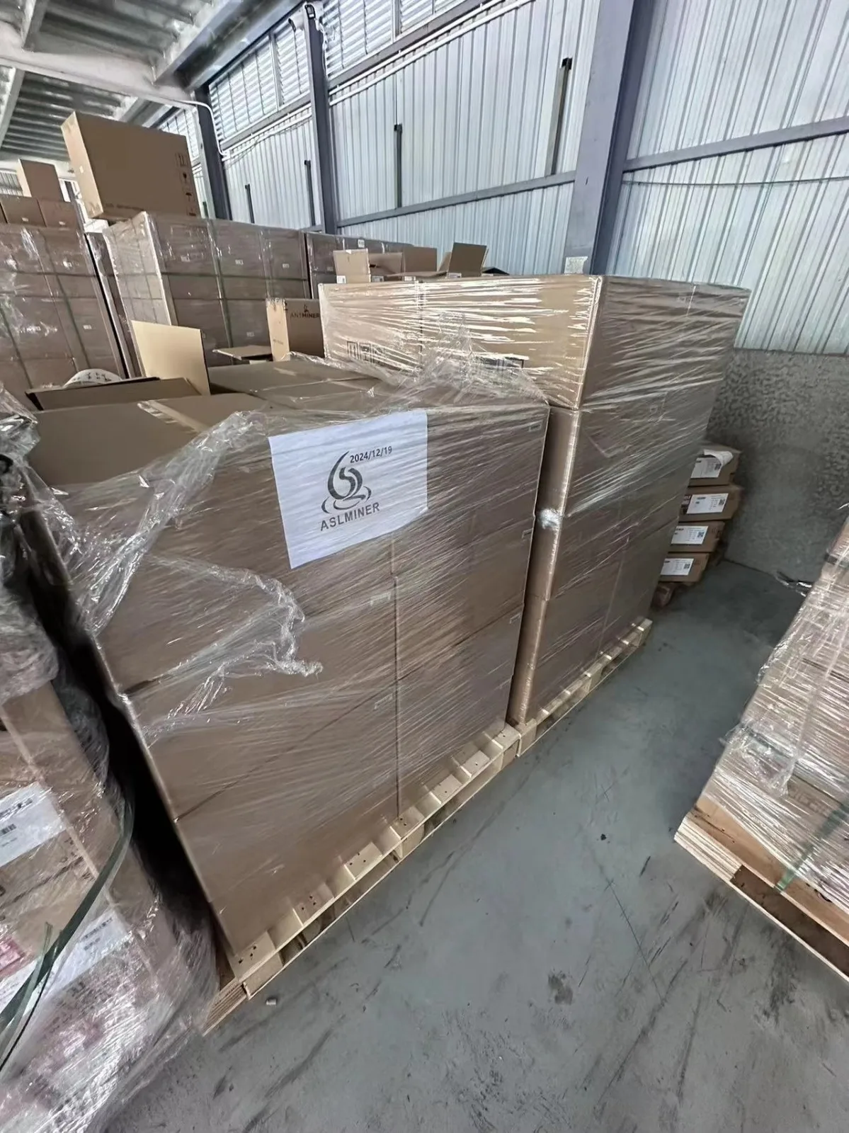 

Bitmain Z15 Pro Wholesale & Retail | Authenticity Guaranteed | Massive Inventory